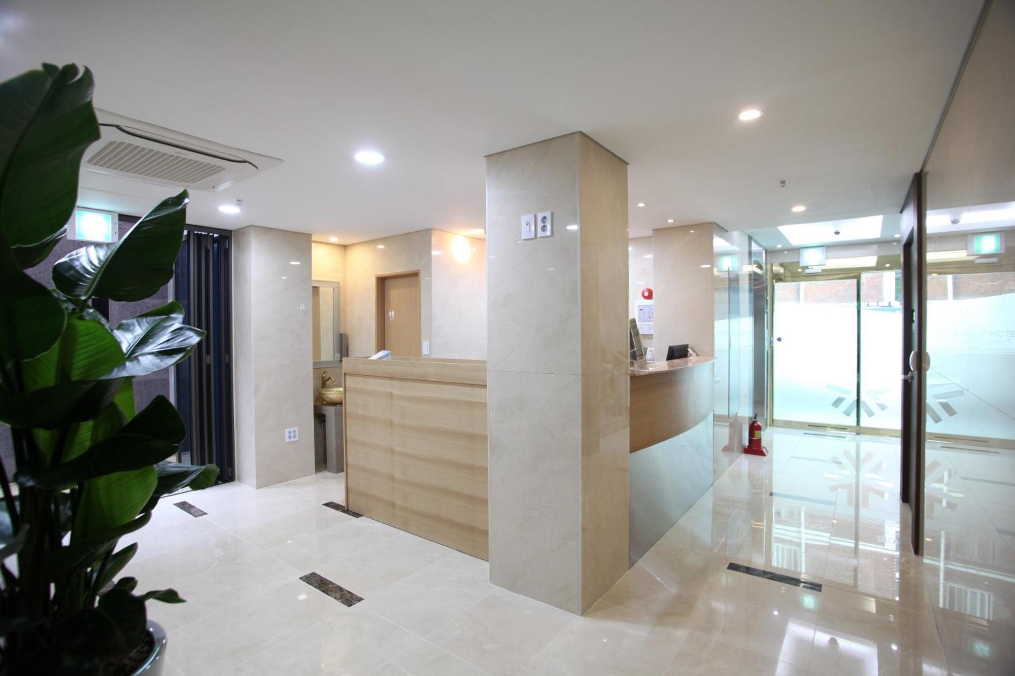 K-Pop Hotel Seoul Station Εξωτερικό φωτογραφία